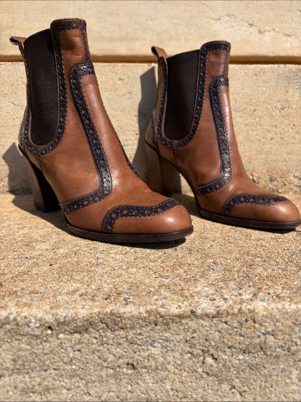 Roger Vivier Two-Tone Brown Leather Ankle Booties